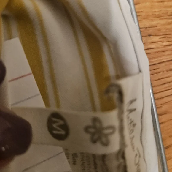 Not For Sale Cabi triped Yellow and White Women's Top - Picture 3 of 4